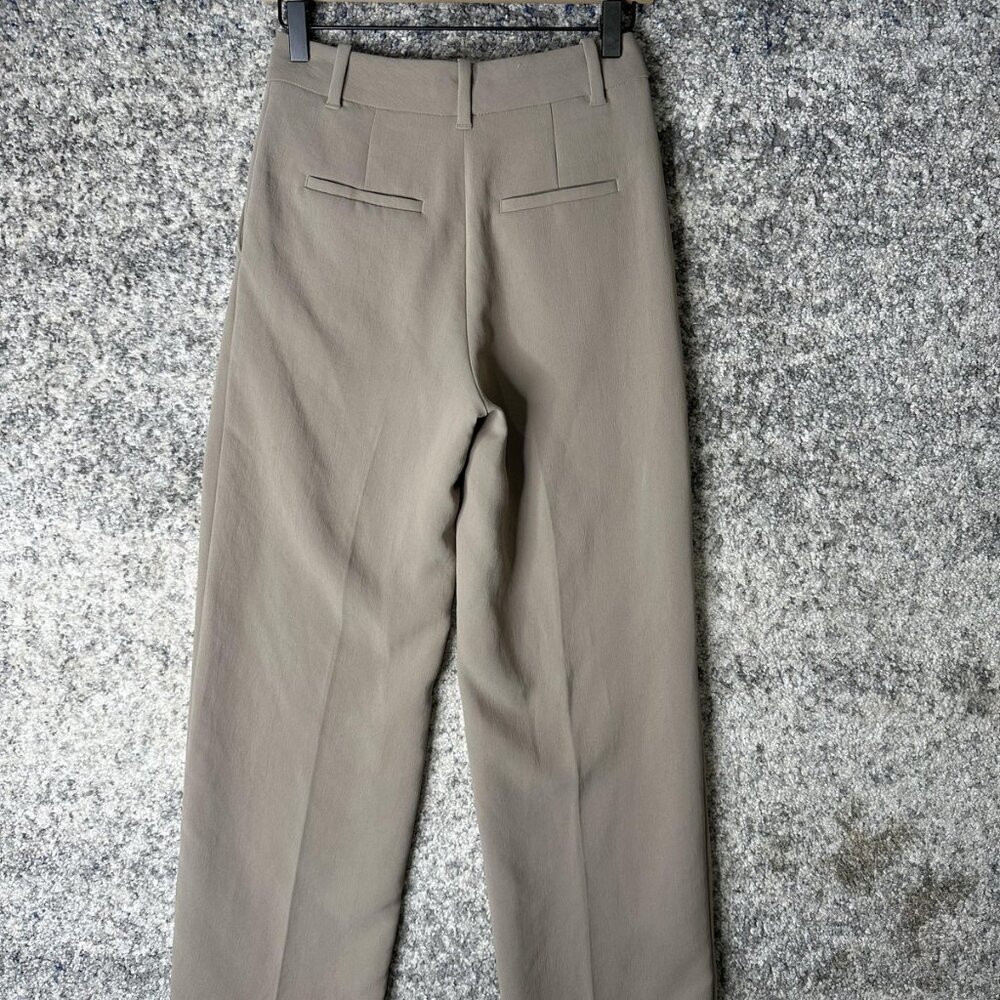 Aritzia Effortless Pants Womens 0 Short Beige Crepe Pleated Dress Trousers - Picture 6 of 8